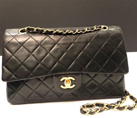 prix 2.55 chanel|chanel bag 2.55 outlet.